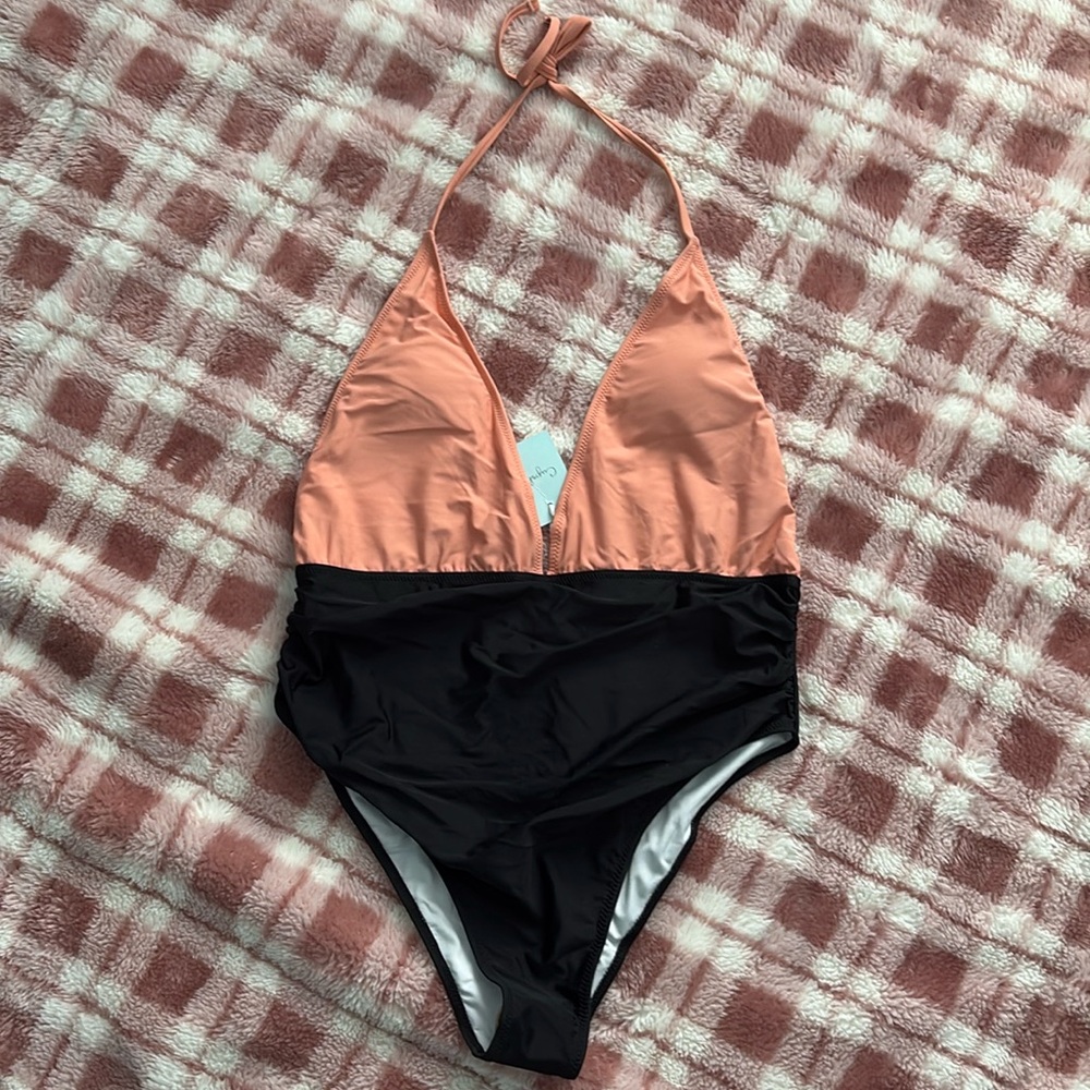 Cupshe Color block halter one piece bathing suit